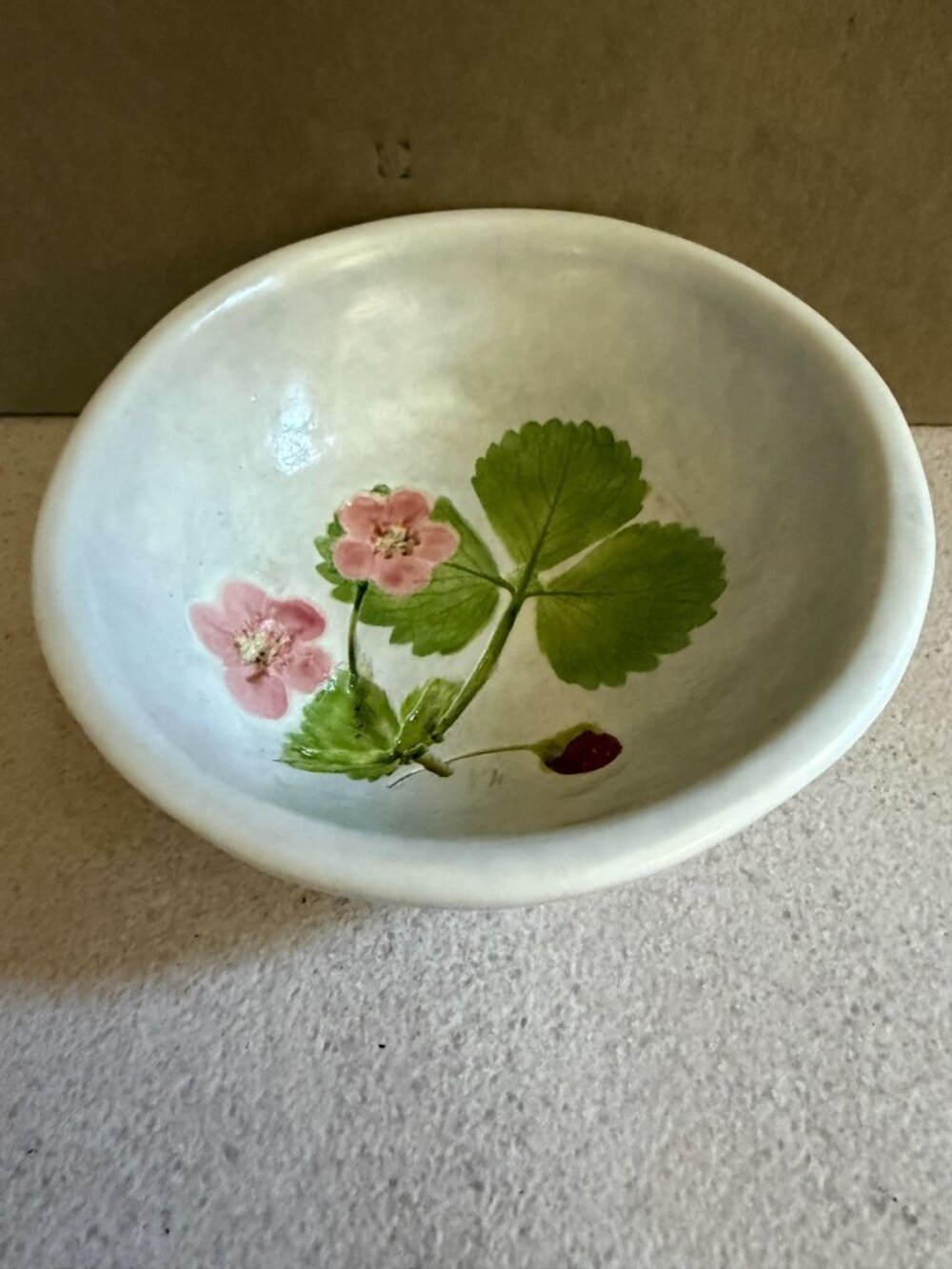 Vintage Salt Marsh Pottery Strawberry Fruit Flower 4.75" Bowl Wall Hanging USA